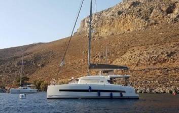 catamaran-bali-4-5-charter-greece